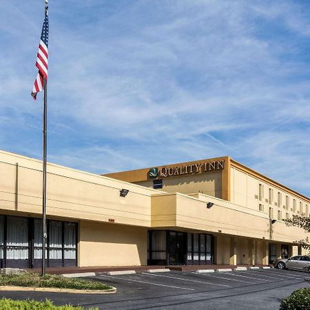 Quality Inn Near Joint Base Andrews-Washington Area Camp Springs Extérieur photo