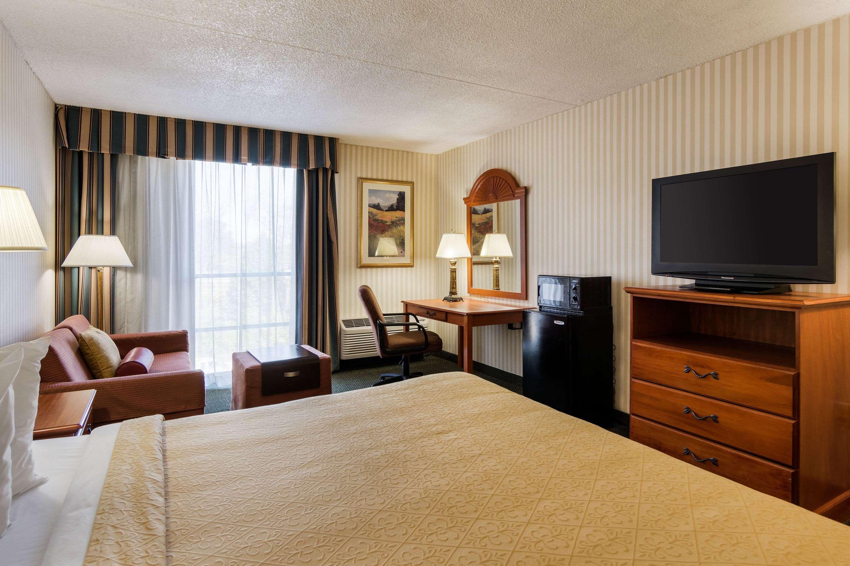 Quality Inn Near Joint Base Andrews-Washington Area Camp Springs Extérieur photo