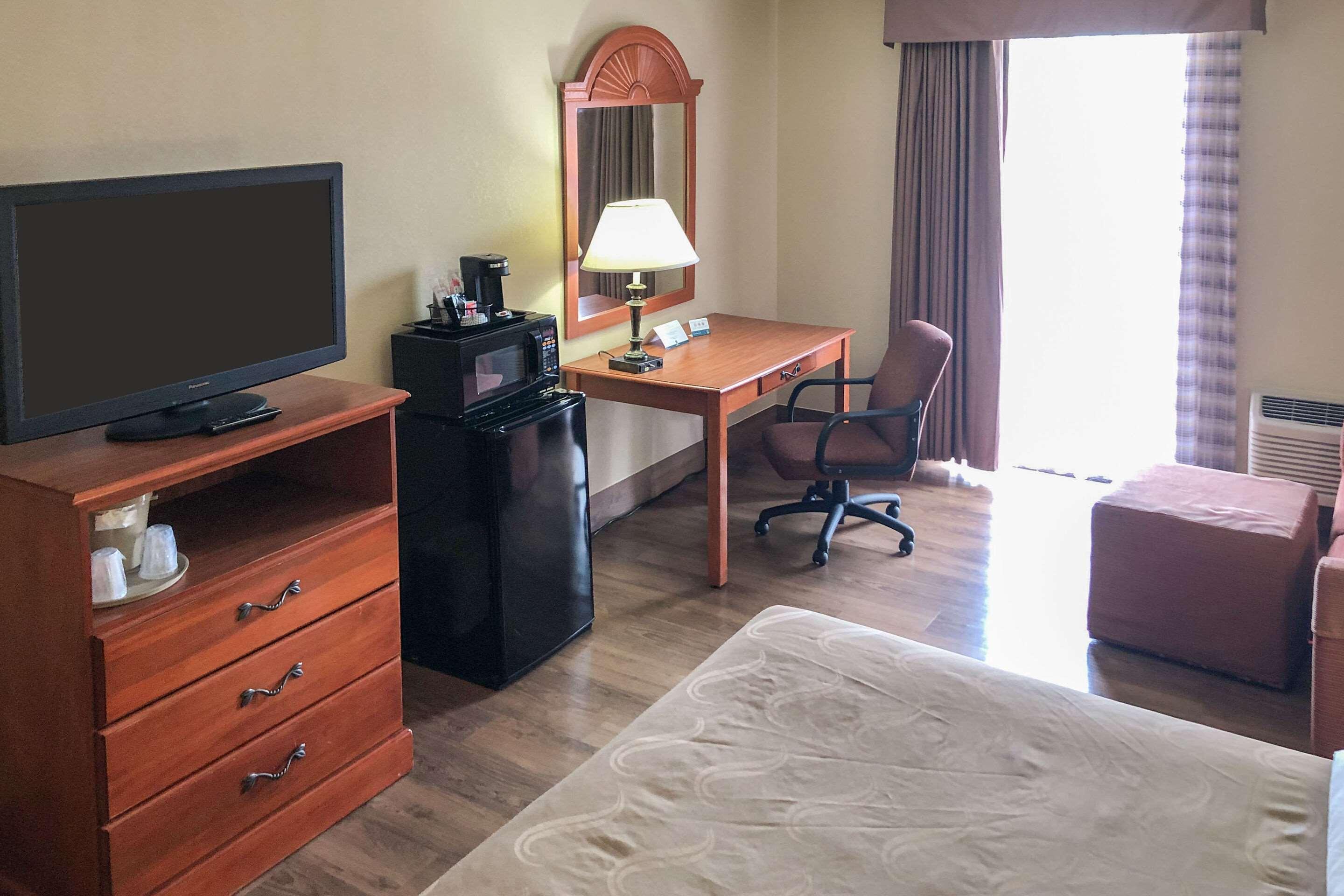 Quality Inn Near Joint Base Andrews-Washington Area Camp Springs Extérieur photo