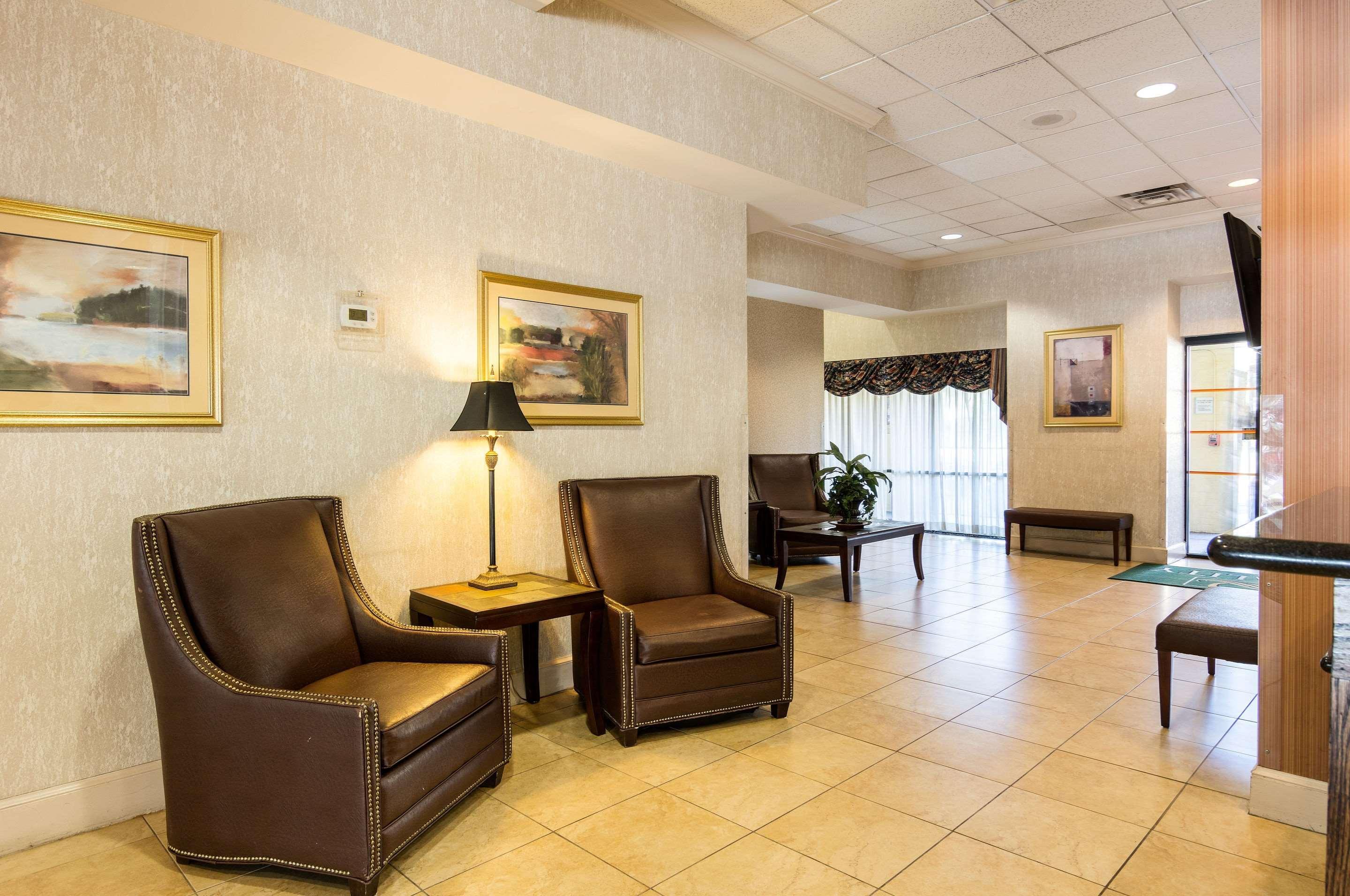 Quality Inn Near Joint Base Andrews-Washington Area Camp Springs Extérieur photo