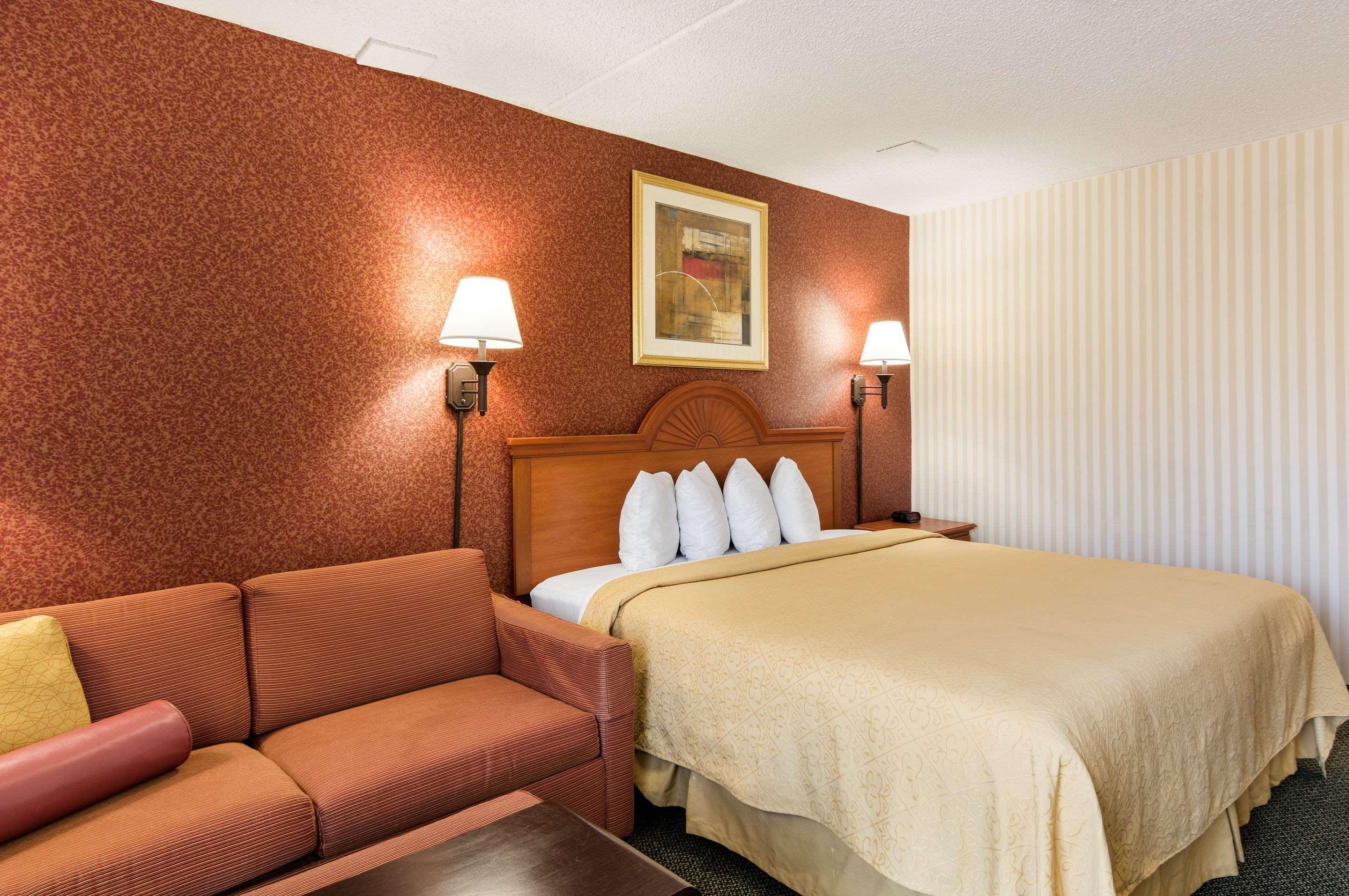 Quality Inn Near Joint Base Andrews-Washington Area Camp Springs Extérieur photo
